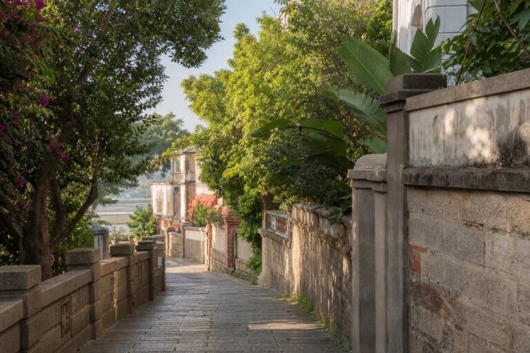 Quiet Gulangyu: Finding Island Life Beyond the Main Routes